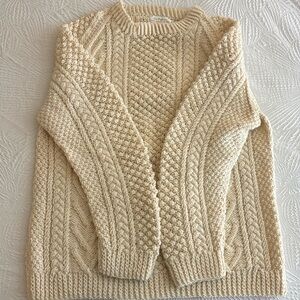 Women’s 100% An Púcán Wool Hand-knit Sweater